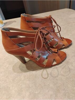 BCBGeneration Brown Lace-Up Cutout Heeled Sandals/Shoes